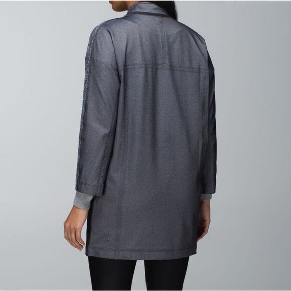 Lululemon Cocoon black car coat size XS - Picture 2 of 11